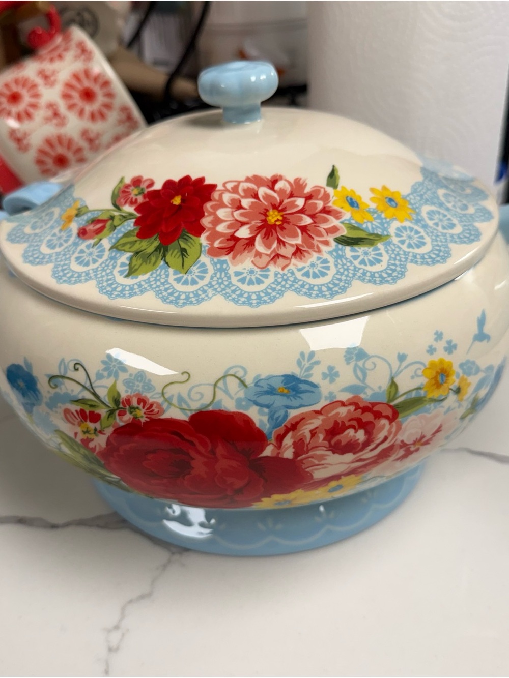 Pioneer Woman Sweet Rose  CeramicTureen with Ladle